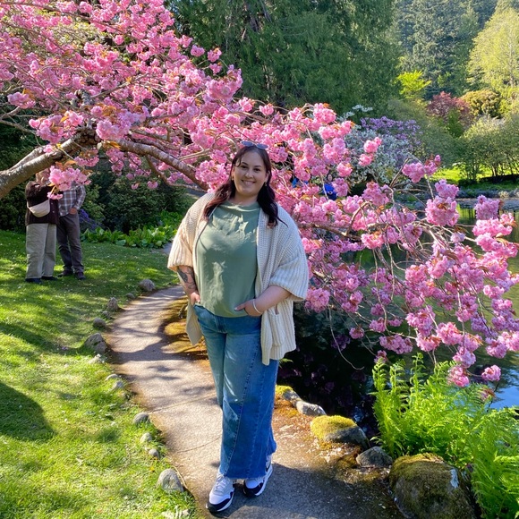 Meet your Posher, Lanaea - Picture 2 of 2